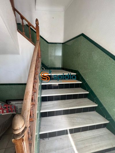 Image No.6-5 Bed Property for sale