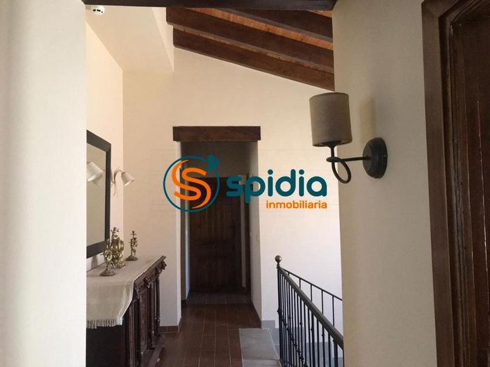 Image No.10-6 Bed Villa for sale