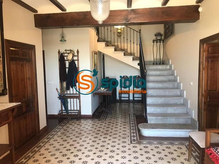 Image No.3-6 Bed Villa for sale