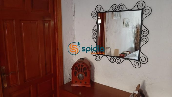 Image No.20-3 Bed Country House for sale