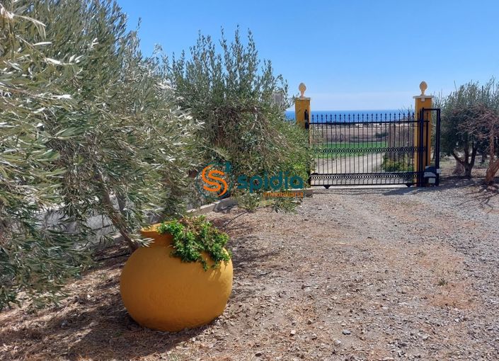 Image No.7-3 Bed Country House for sale