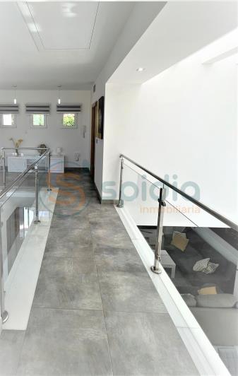 Image No.25-4 Bed Chalet for sale