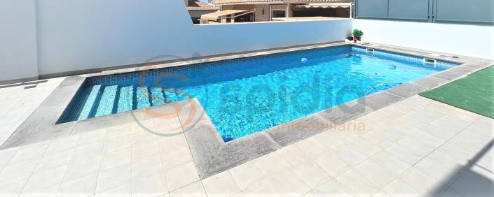 Image No.26-4 Bed Chalet for sale