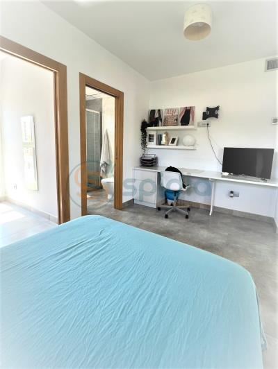 Image No.37-4 Bed Chalet for sale