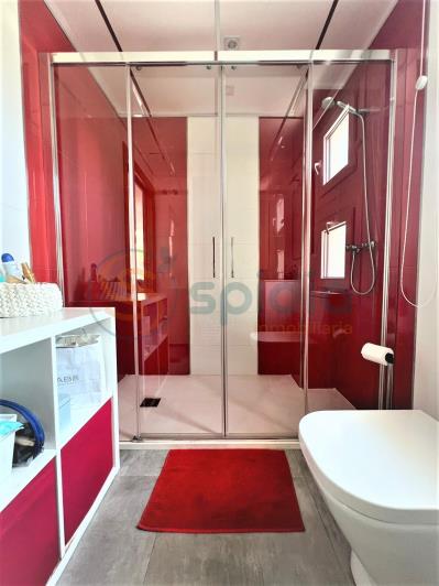 Image No.44-4 Bed Chalet for sale