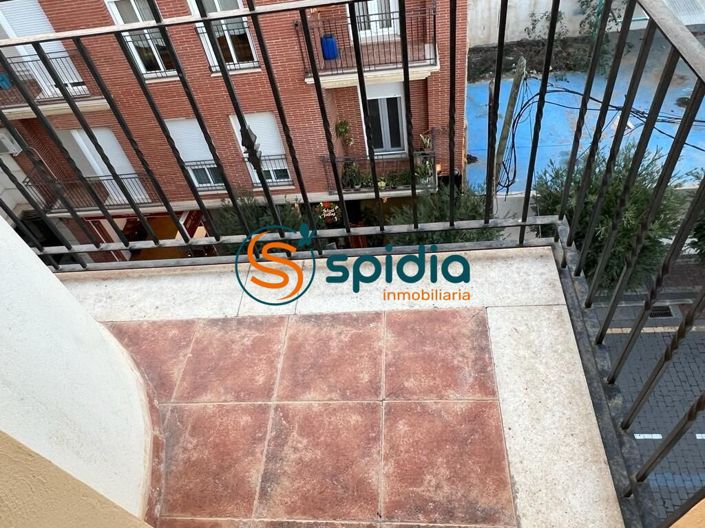 Image No.12-3 Bed Flat for sale