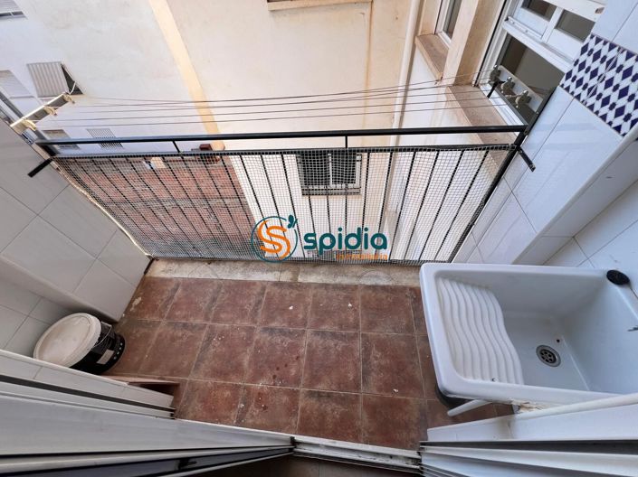 Image No.22-3 Bed Flat for sale