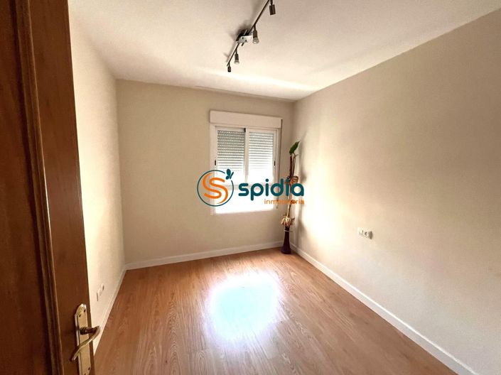 Image No.6-3 Bed Flat for sale