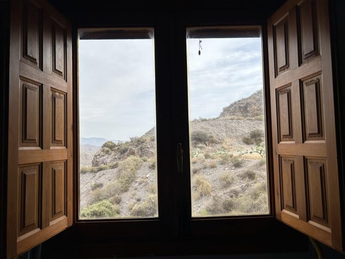 Image No.33-4 Bed Chalet for sale