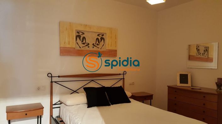 Image No.23-3 Bed Flat for sale