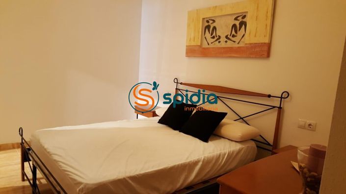 Image No.30-3 Bed Flat for sale