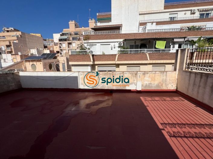 Image No.27-4 Bed Flat for sale