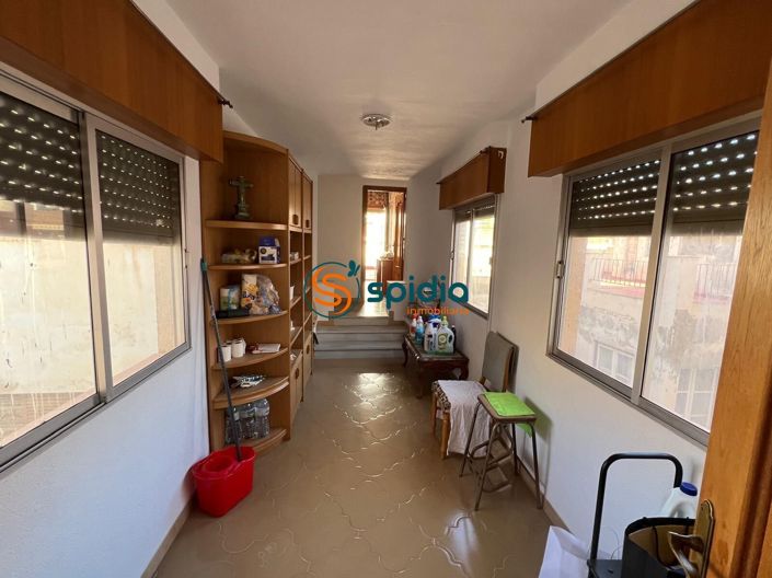 Image No.28-4 Bed Flat for sale