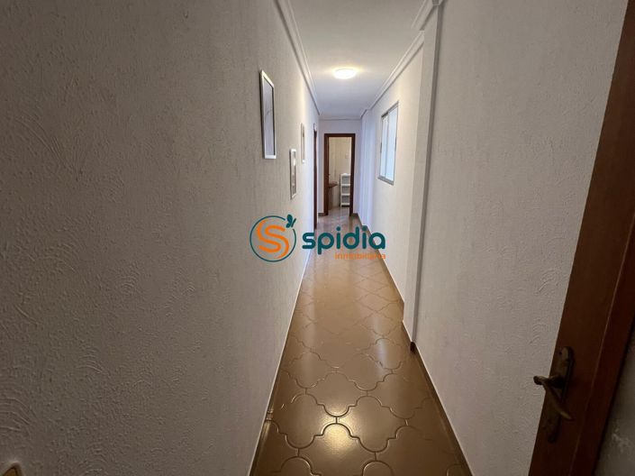 Image No.32-4 Bed Flat for sale