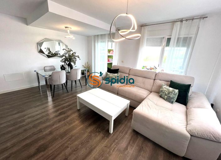 Image No.16-4 Bed Property for sale