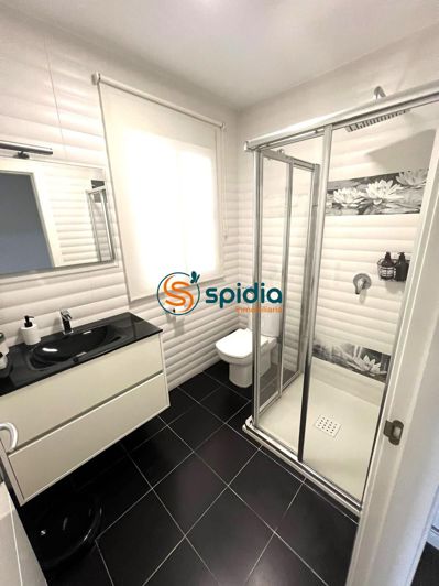 Image No.24-4 Bed Property for sale