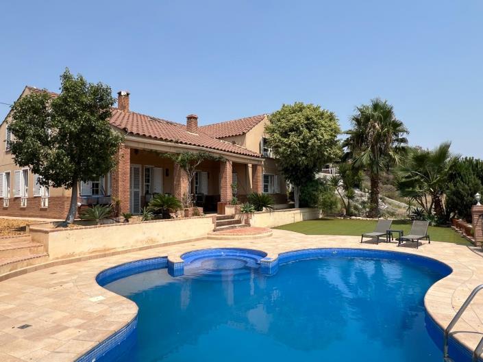 Image No.1-5 Bed Villa for sale