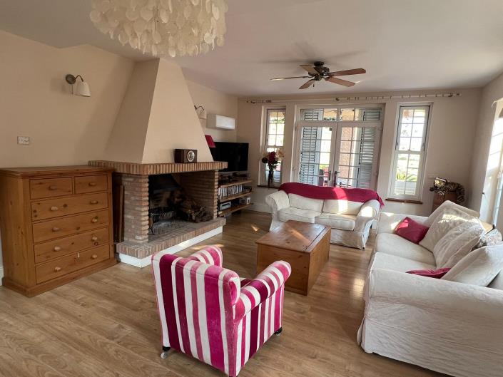 Image No.4-5 Bed Villa for sale