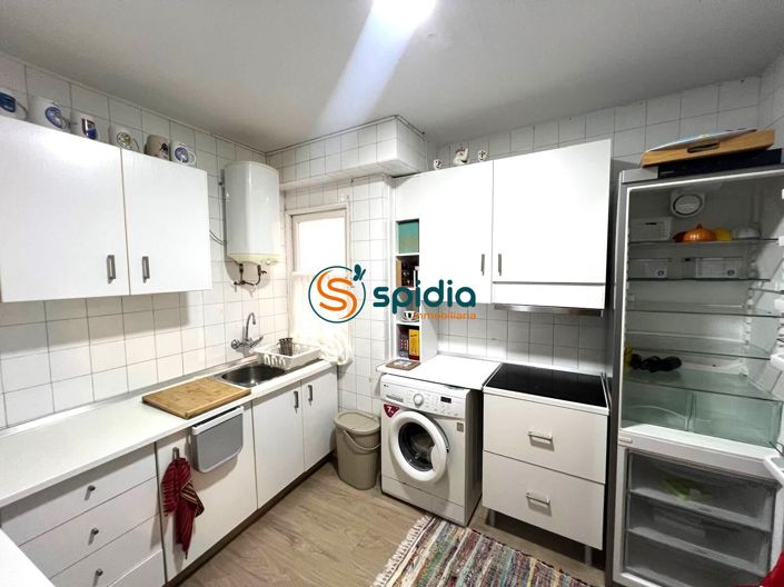 Image No.18-3 Bed Flat for sale