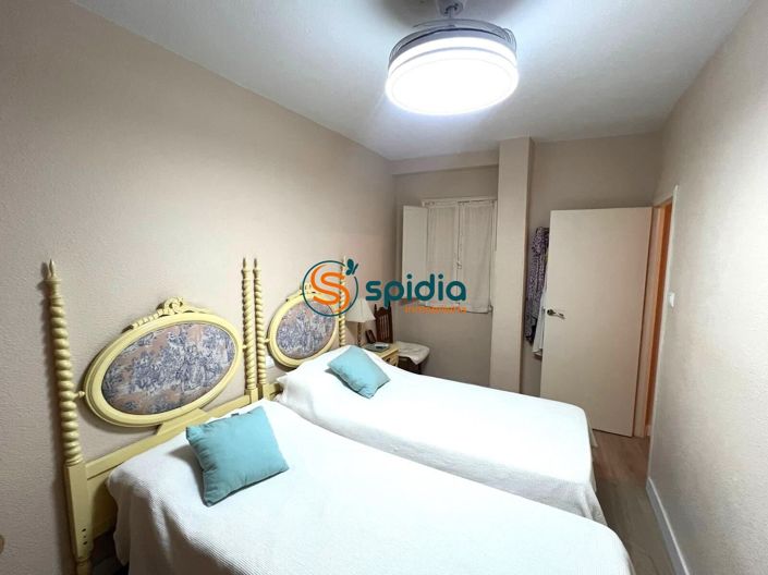 Image No.29-3 Bed Flat for sale