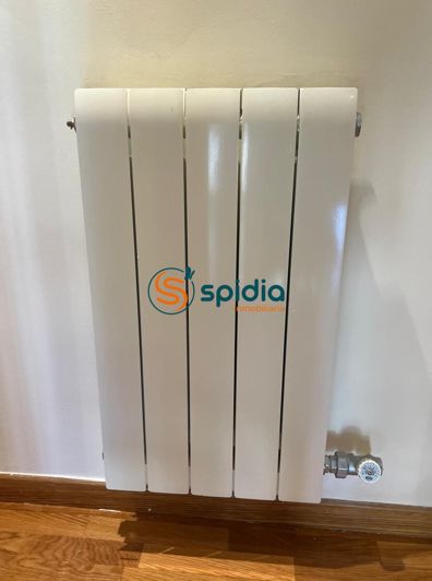 Image No.24-3 Bed Flat for sale