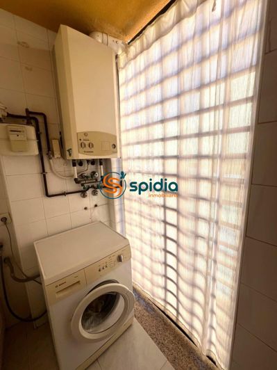 Image No.29-3 Bed Flat for sale