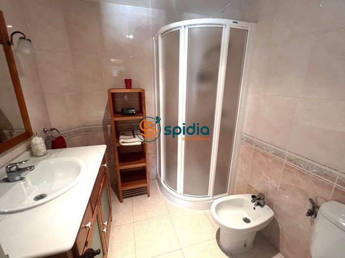 Image No.9-3 Bed Flat for sale