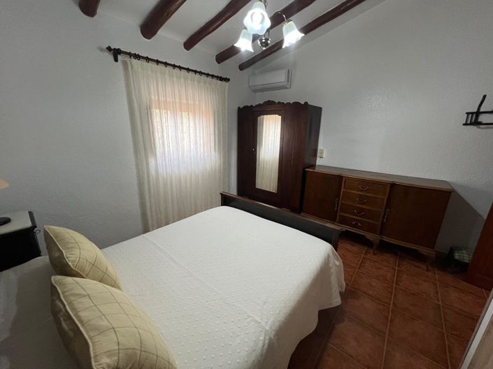 Image No.16-3 Bed Country House for sale