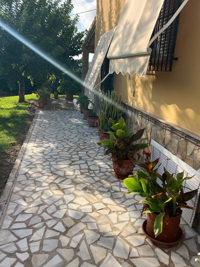 Image No.18-3 Bed Country House for sale