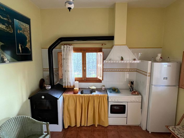 Image No.24-3 Bed Country House for sale