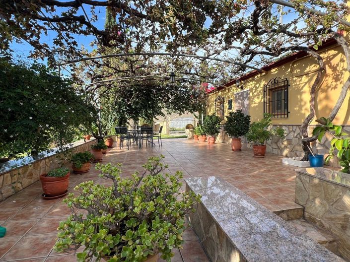 Image No.32-3 Bed Country House for sale