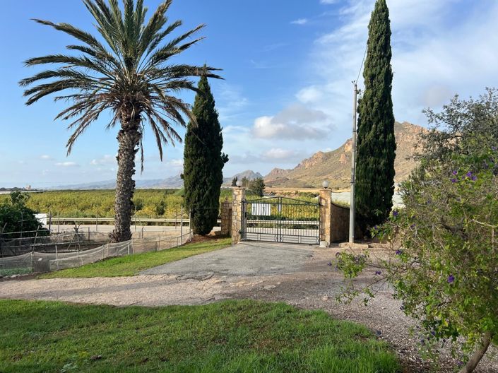 Image No.40-3 Bed Country House for sale