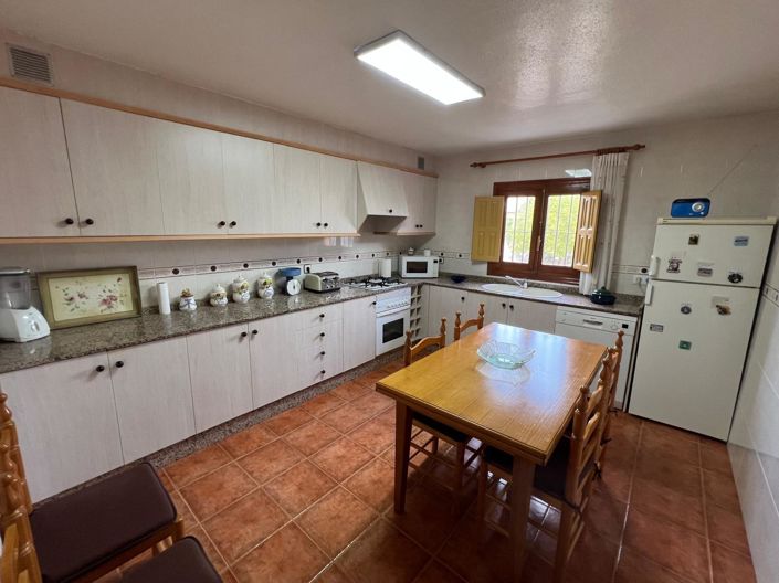 Image No.43-3 Bed Country House for sale