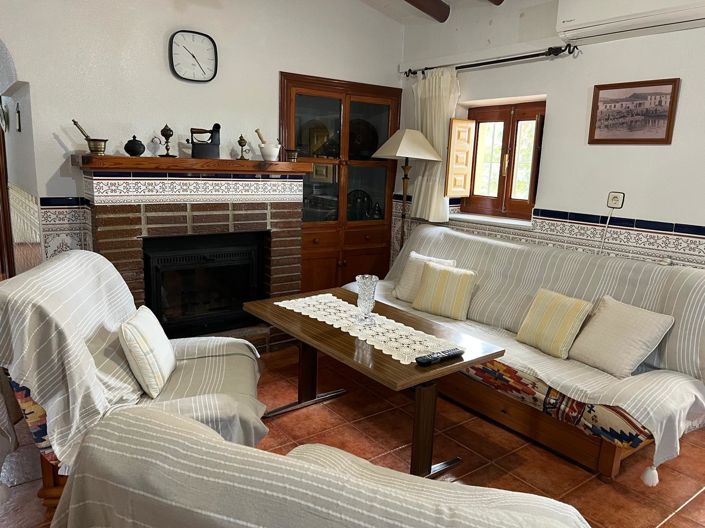 Image No.48-3 Bed Country House for sale