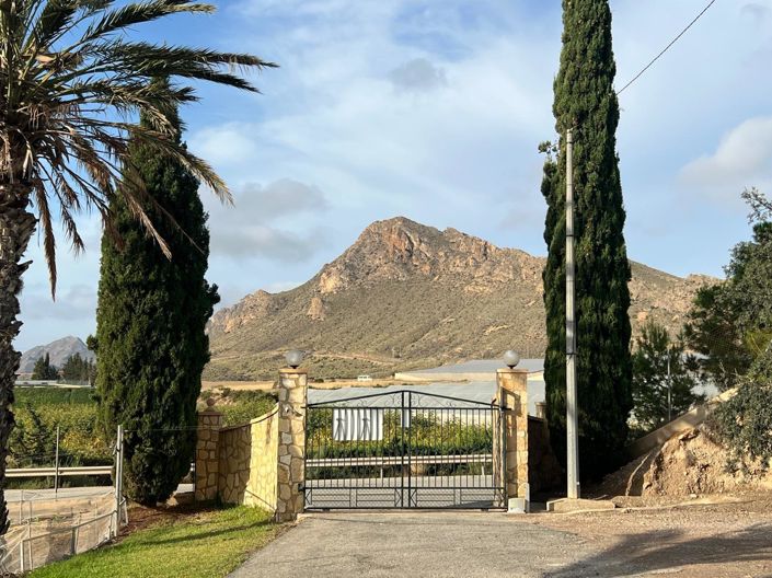 Image No.8-3 Bed Country House for sale