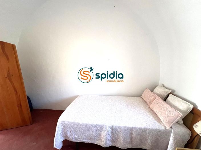 Image No.29-3 Bed Country House for sale