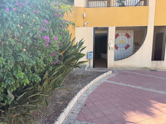 Image No.27-2 Bed Apartment for sale