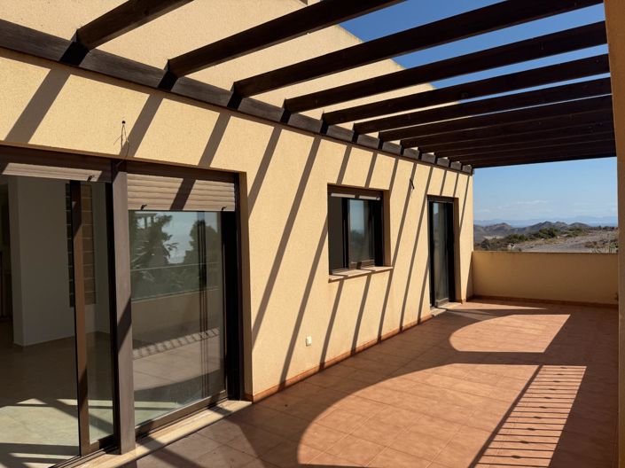 Image No.37-2 Bed Apartment for sale