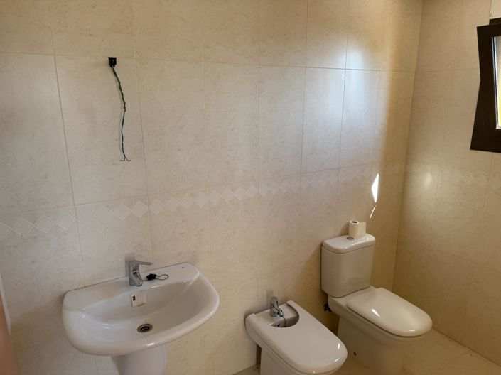 Image No.43-2 Bed Apartment for sale