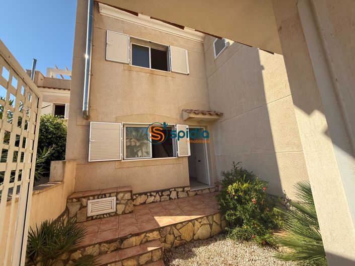 Image No.41-2 Bed Property for sale