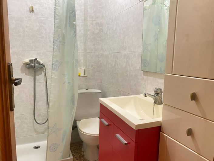 Image No.10-4 Bed Flat for sale