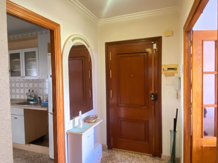 Image No.4-4 Bed Flat for sale