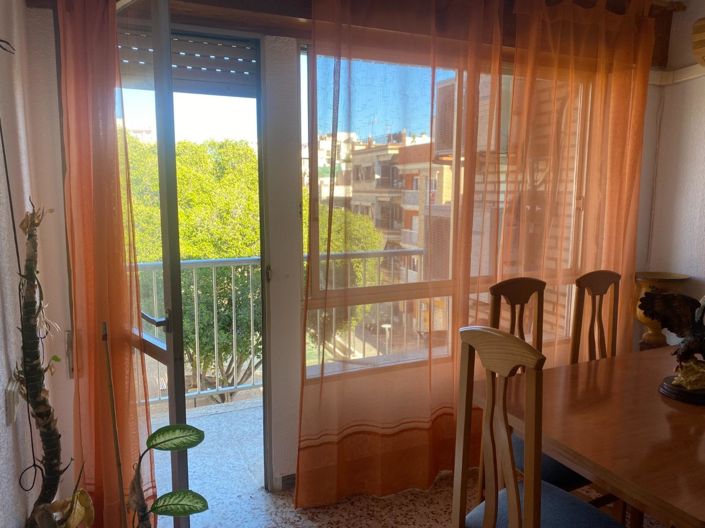 Image No.9-4 Bed Flat for sale