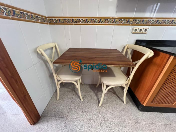 Image No.17-4 Bed Flat for sale