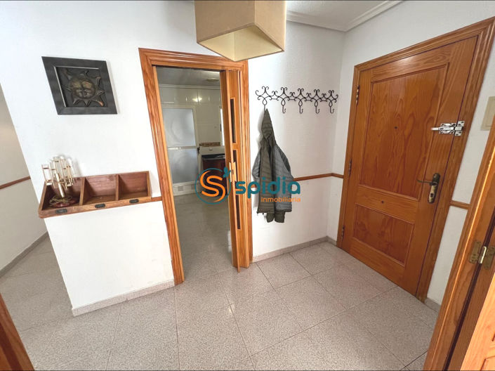 Image No.19-4 Bed Flat for sale