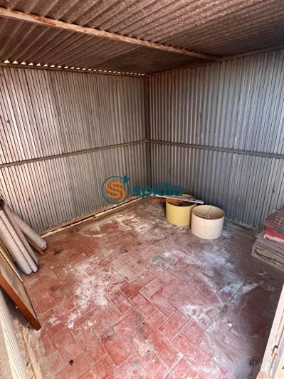 Image No.34-4 Bed Flat for sale