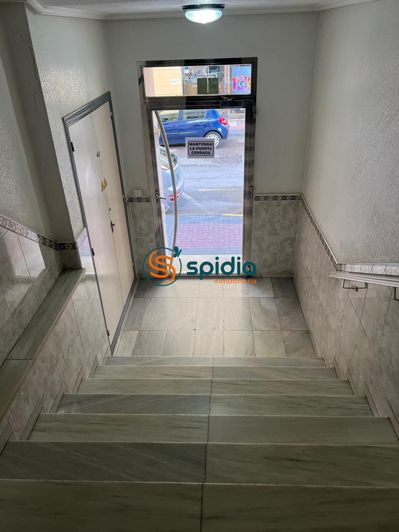 Image No.35-4 Bed Flat for sale