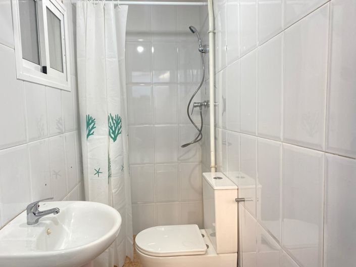 Image No.33-3 Bed House for sale