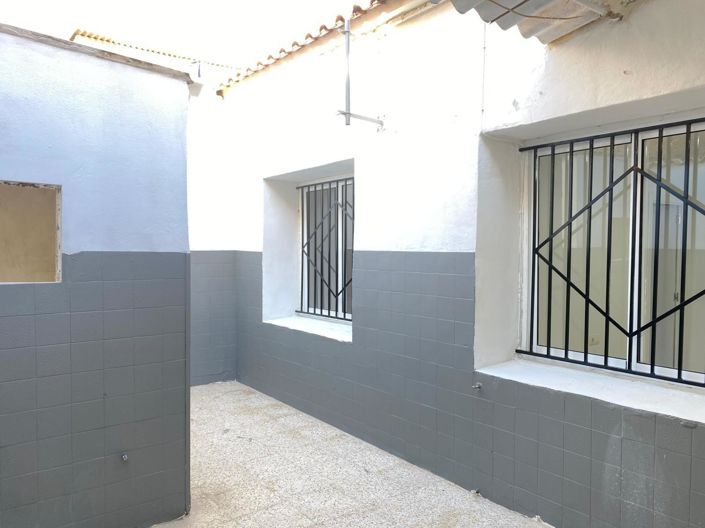 Image No.38-3 Bed House for sale