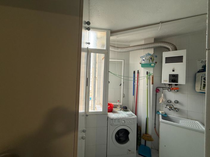 Image No.22-4 Bed Flat for sale